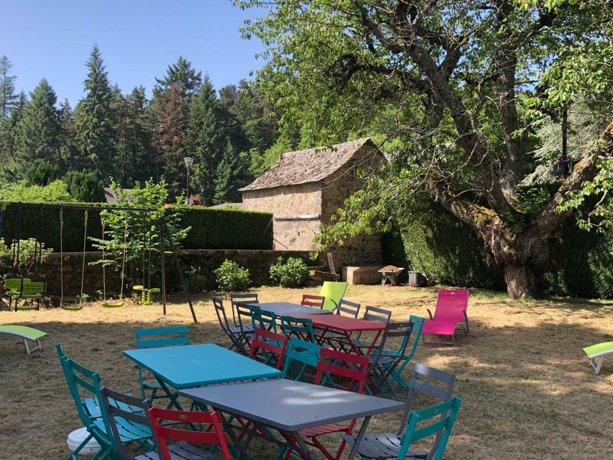 Les Gites Du Paradis Murol Kültér fotó